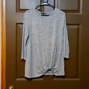 Staccato gray top